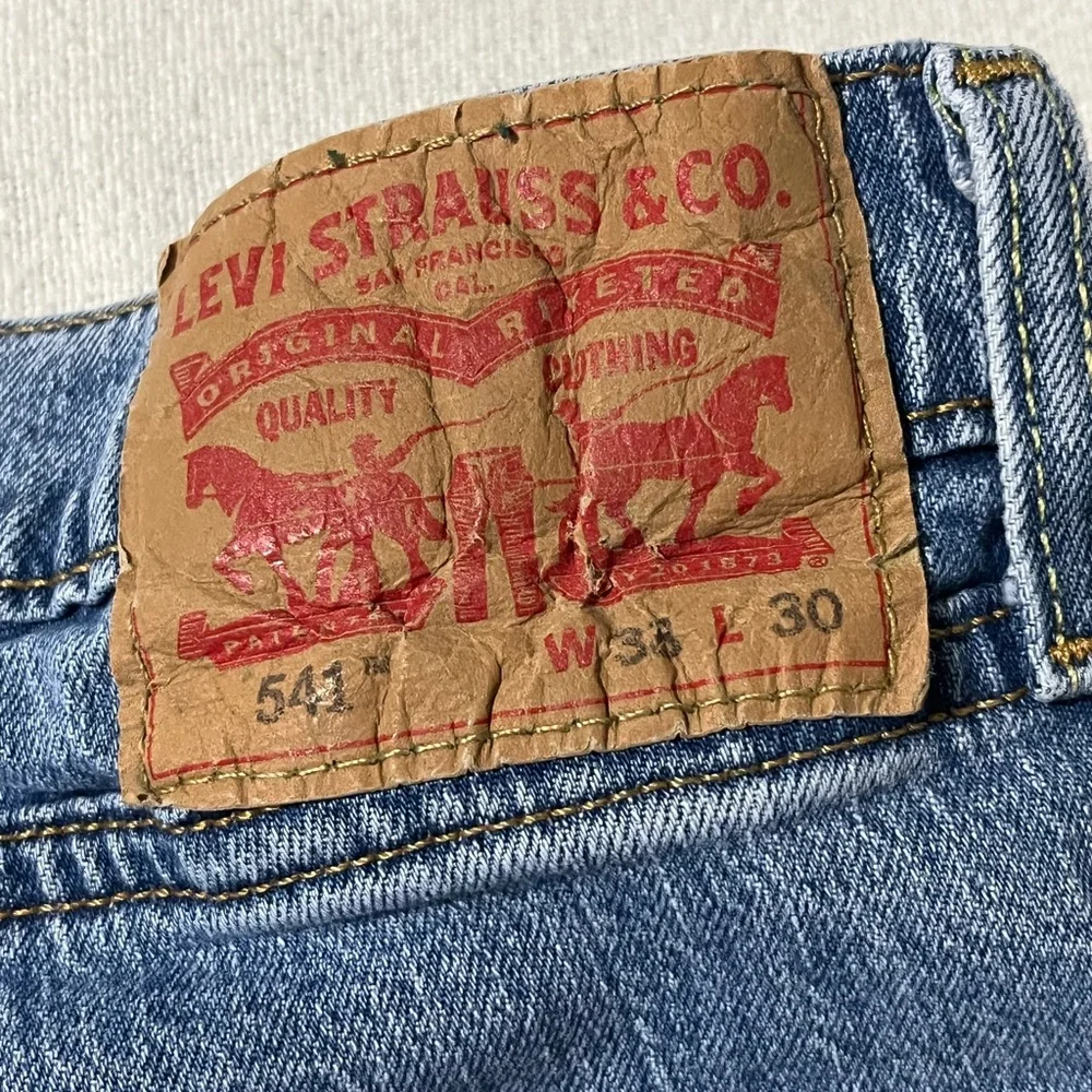 Levis 541 Mens 36x22 Straight Leg‎ Athletic Blue Denim Jeans